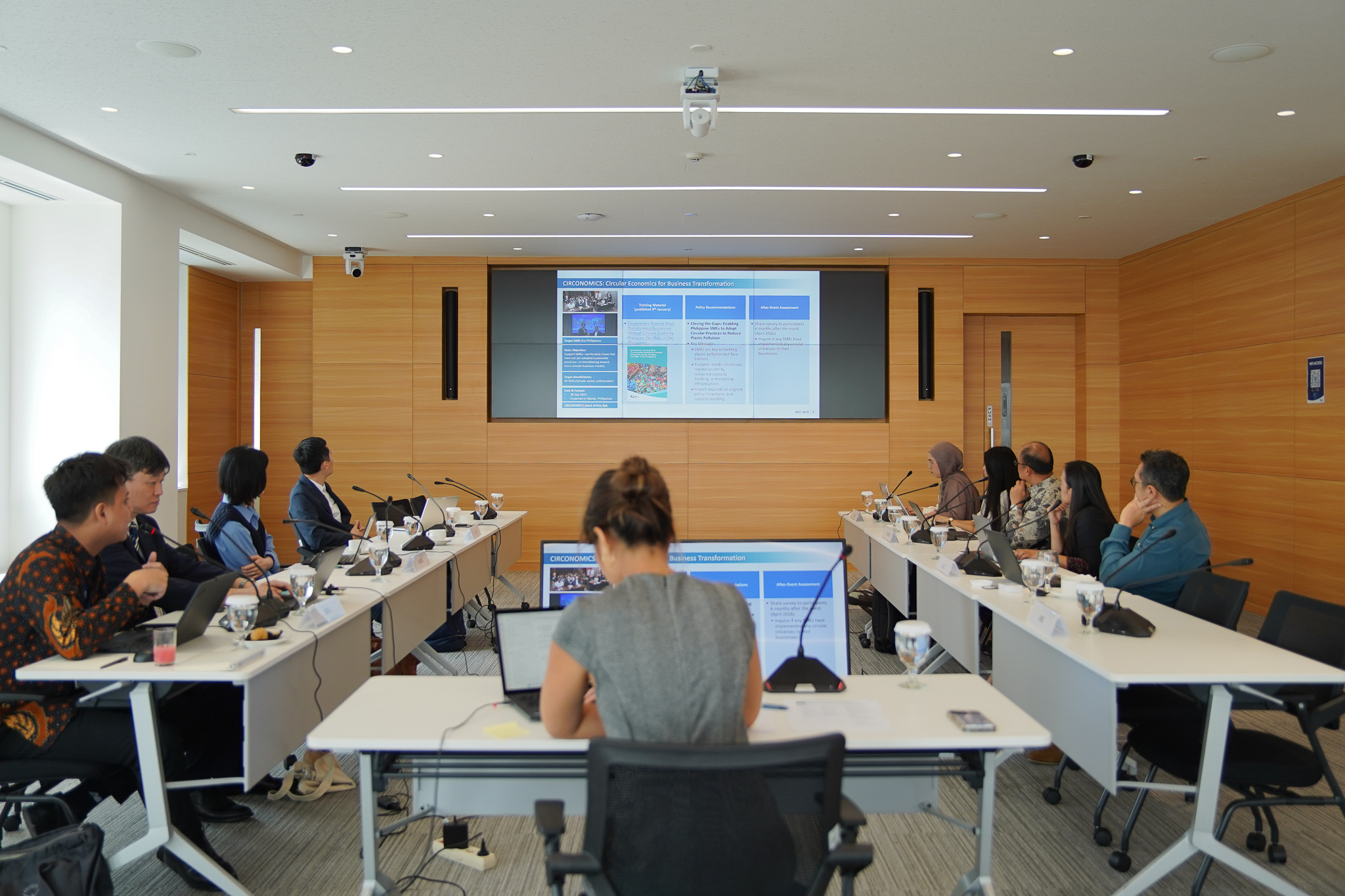 Shaping Capacity-Building Priorities for the Regional Knowledge Centre on Marine Plastic Debris
