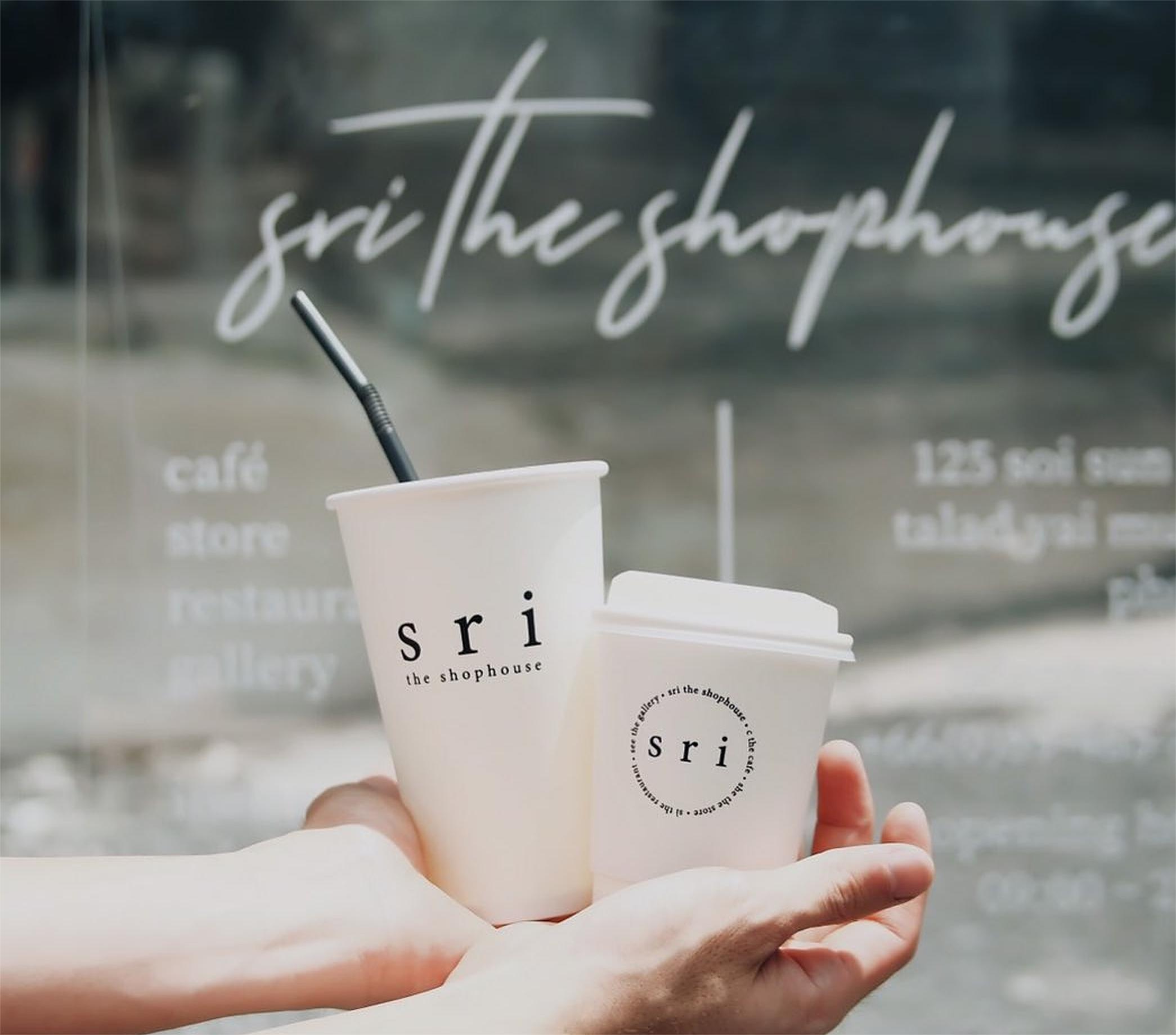 Cafe using biodegradable paper cups, straws, and bags